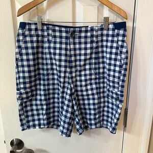 NWT Style & Co. ladies mid-rise zig zag short size 12 New!